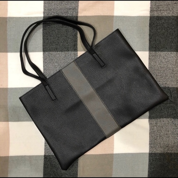 Vince Camuto Lucky Tote (Vegan Leather) - Picture 2 of 8